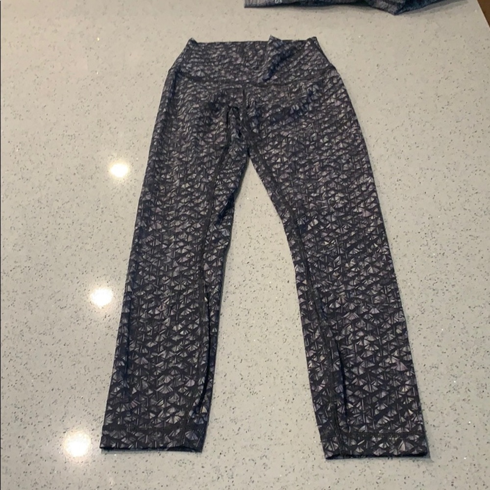 Lululemon Wunder Under 1/2 Tight